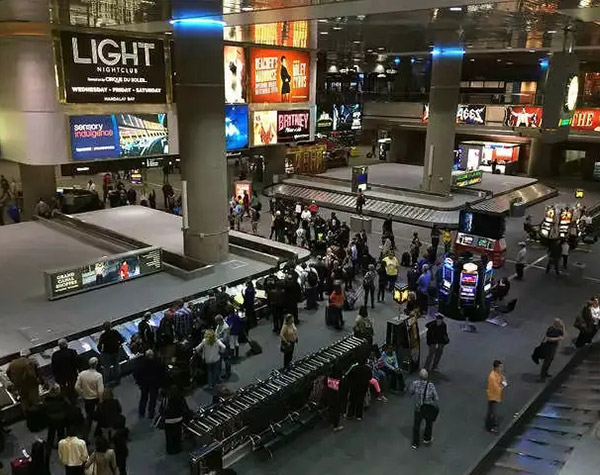 ���뾳�ƶ�ʵ������